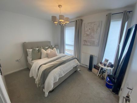 3 bedroom semi-detached house to rent - Photo 4