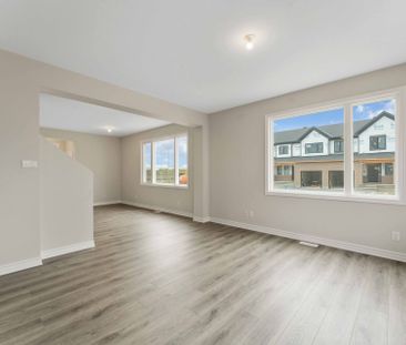 For Lease - 200 Ryan Reynolds Way, Orleans - Convent Glen and Area,... - Photo 3