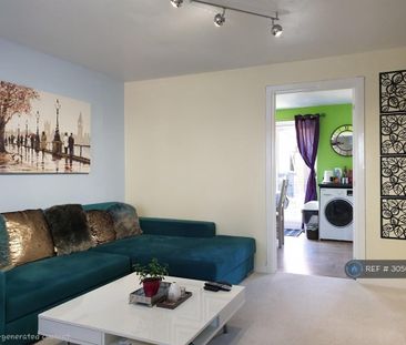 3 bedroom semi-detached house to rent - Photo 3