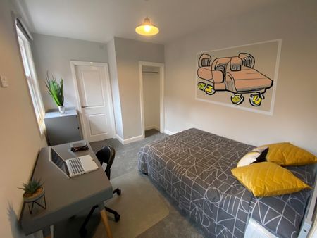 6 Bed Semi-Detached House, Daneshill Road, LE3 - Photo 2