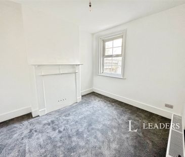 2 bedroom house to rent Latimer Road, Eastbourne, East Sussex, BN22 - Photo 1