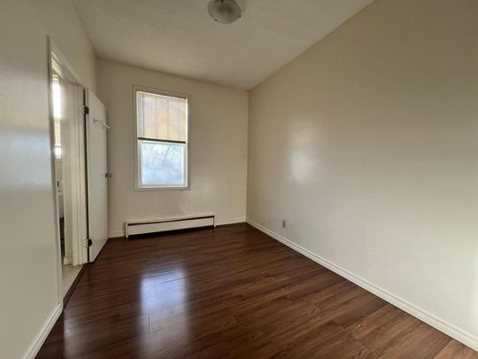 One bedroom apartment unit in Regina - Photo 1