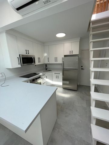 For Lease - 754 Queen Street Unit# 3, Toronto, Ontario - Photo 4