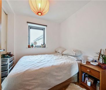 2 Bed Flat, Hamilton Court, BS2 - Photo 1