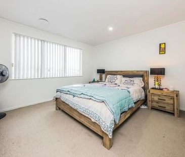 PAPAKURA, 3 BEDROOMS - Photo 3