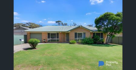 "Neat & Family Ready" - Photo 5