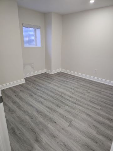 For Lease - 23 Elverton Crescent Unit# Basement Apartment, Brampton, Ontario - Photo 3