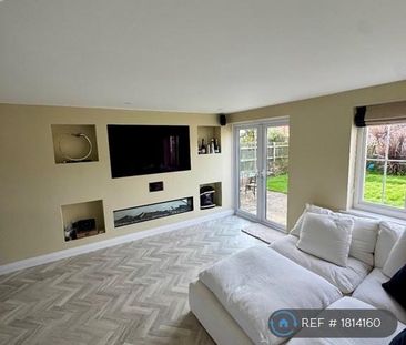 3 bedroom end of terrace house to rent - Photo 1