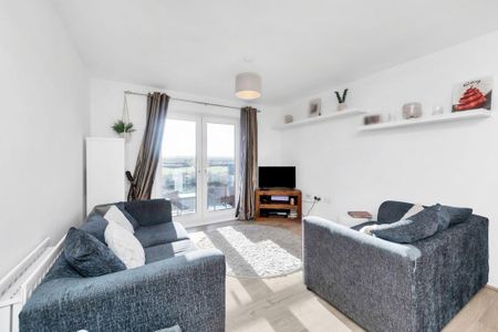 2 bedroom flat to rent - Photo 4