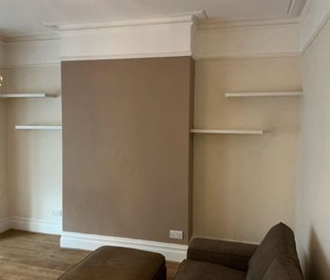 1 Bed Flat, Windsor Road, N13 - Photo 2