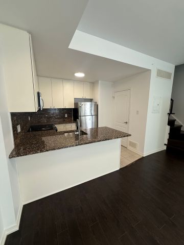 For Lease - 27 Coneflower Crescent Unit# 30, Toronto, Ontario - Photo 2