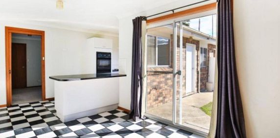 3 Bedroom Semi-Detached Home – Shoalhaven Heads - Photo 2