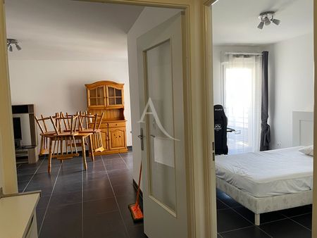 Location Appartement 2 pièces 47m² - Photo 4