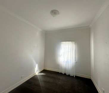 Within walking distance to the CBD - Photo 1