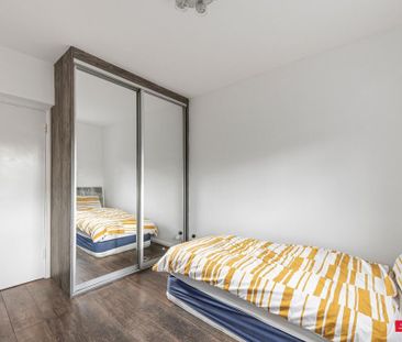 2 bedroom property to rent - Photo 4