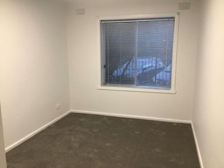 "Refurbished Apartment" - Photo 5