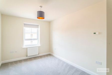 Almond Avenue, Peterborough, Whittlesey - Photo 3