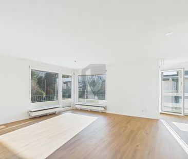 LIGHT-FLOODED WITH A VIEW OF THE NATURE - Foto 1