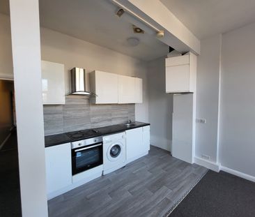 1 Bed Flat, High Street, NW10 - Photo 4