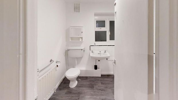 2 bedroom maisonette to rent - Photo 1