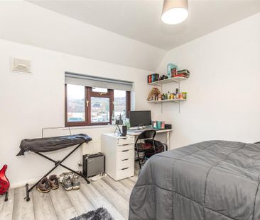 5 bedroom terraced house to rent - Photo 4