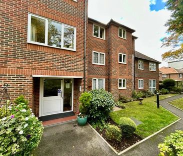 Meadsview Court, Farnborough - 1 bedroomProperty for lettings - Sey... - Photo 1