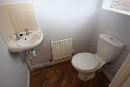 Victoria Square, Bowburn, Durham, DH6 - Photo 4