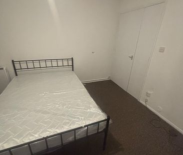 Room in a Shared Flat, Elmstead Avenue, HA9 - Photo 5