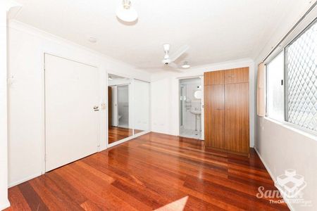 Hurry! Secure Your Dream Rental in Indooroopilly Today! - Photo 2