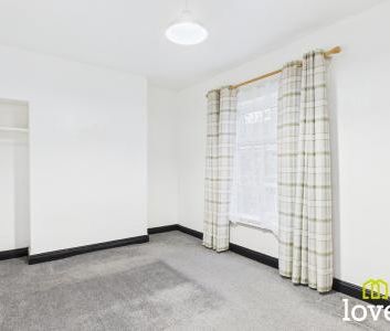 2 bedroom Terraced House To Let - Photo 4