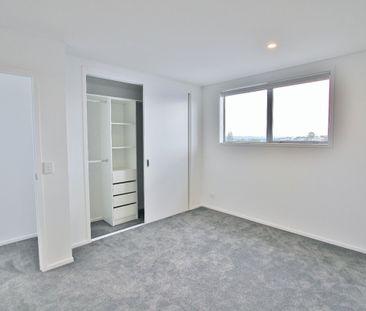 6/42 Kaikoura Street, Henderson - Photo 2