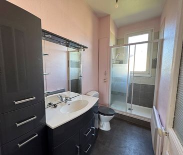 Location Appartement 2 pièces 47m² - Photo 4