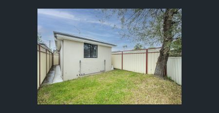 Quiet Cul-de-sac Modern Living - Photo 4