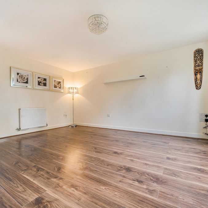 3 bedroom semi-detached house to rent - Photo 1