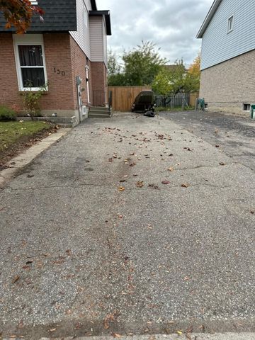 For Lease - 130 Sekura Crescent, Cambridge, Ontario - Photo 2