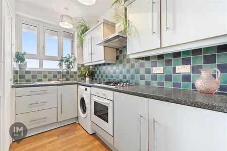 3 bedroom flat to rent - Photo 3