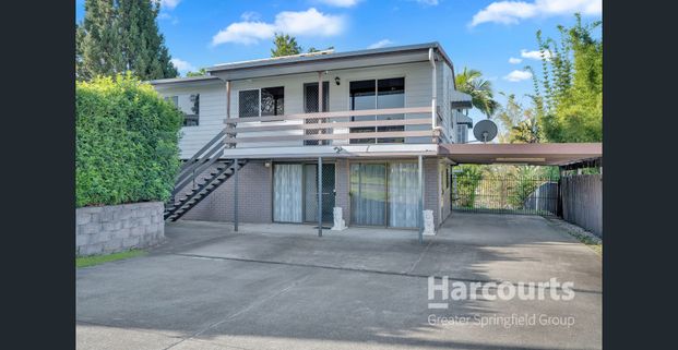 Live, Relax & Entertain in This Beautiful Family Home - Photo 1