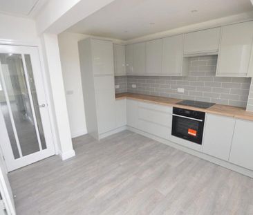 2 bedroom bungalow to rent - Photo 1