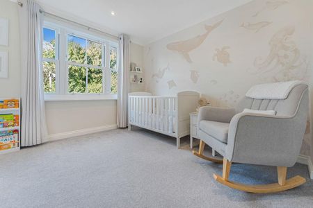 4 bedroom semi-detached house to rent - Photo 5