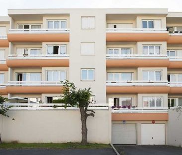 À SEDAN - Photo 1