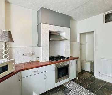 Clarendon Road, Luton, Bedfordshire, LU2 - Photo 6