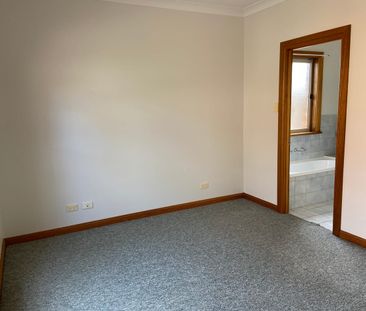 SPACIOUS HOMETTE AT THE REAR OF THE GROUP - Photo 4