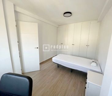 Piso en alquiler en CALLE ASTURIAS, El Palo , Este, Málaga, Málaga - Photo 4