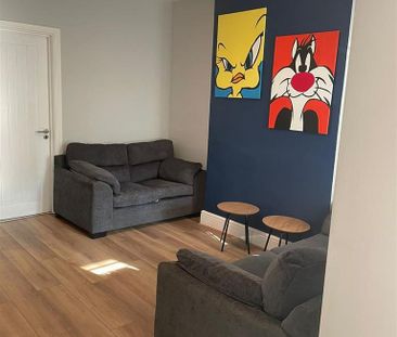 1 bedroom private hall to rent - Photo 2
