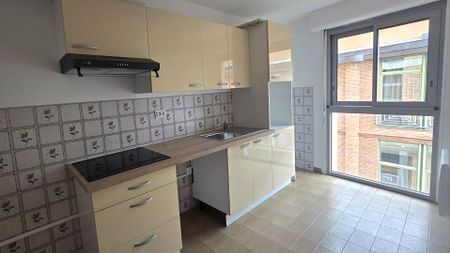 Location Appartement 3 pièces 76m² - Photo 4