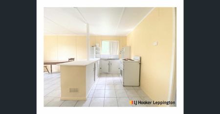 SPACIOUS GRANNY FLAT - Photo 3