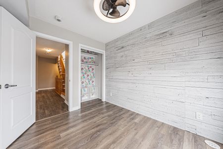 For Lease - 422 Athabasca Common, Oakville, Ontario - Photo 2