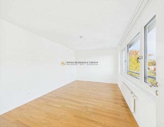 Luminous and quiet apartment with view in Zurich Altstetten - Photo 1