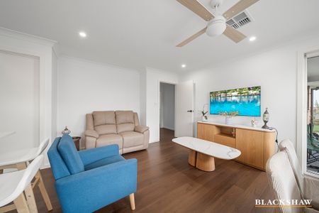 9 Stonecrop Avenue, Tralee NSW 2620 - House For Rent | Domain - Photo 2