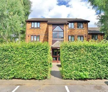Beta Road, Woking, Surrey, GU22 - Photo 2